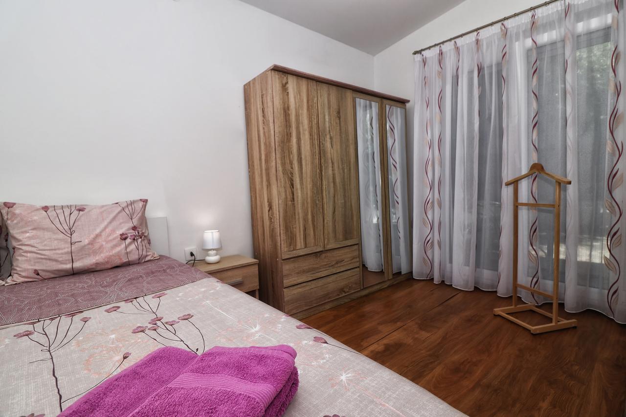 Apartments Amalia Rovinj Bagian luar foto